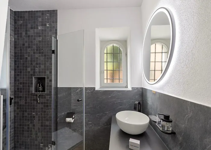 Casa Oliva - Boutique Townhouse - - Happy Ascona